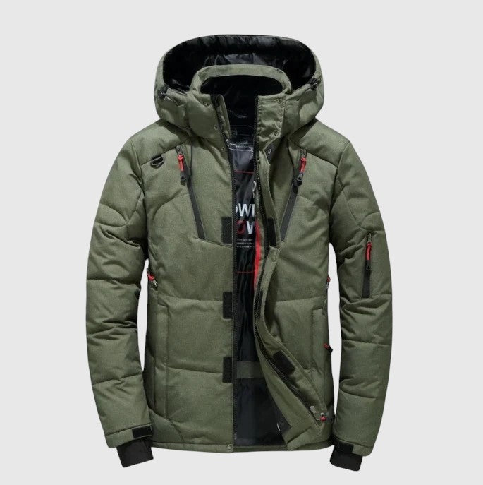 André – Pufasta jakna s kapuljačom i tehničkim detaljima