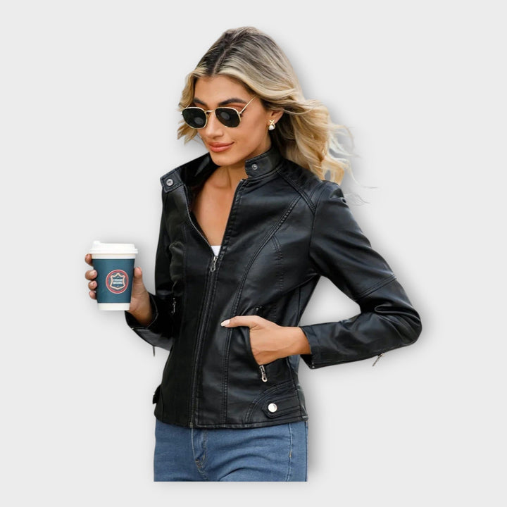 Elegantno kožno sako s modernim krojem i bezvremenskim stilom